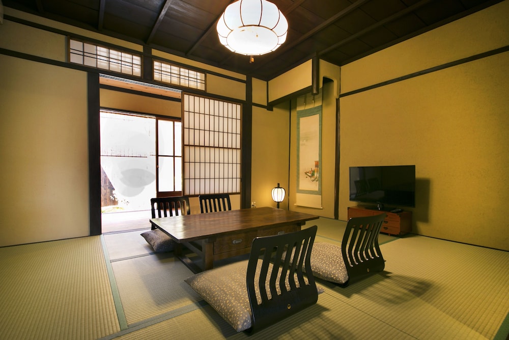 平安宮内裏の宿 京都