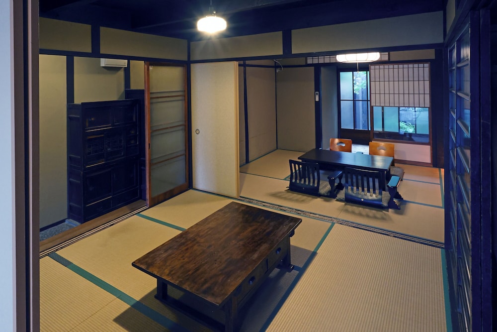 平安宮内裏の宿 京都