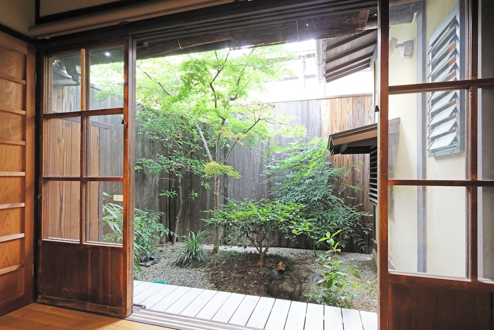 平安宮内裏の宿 京都