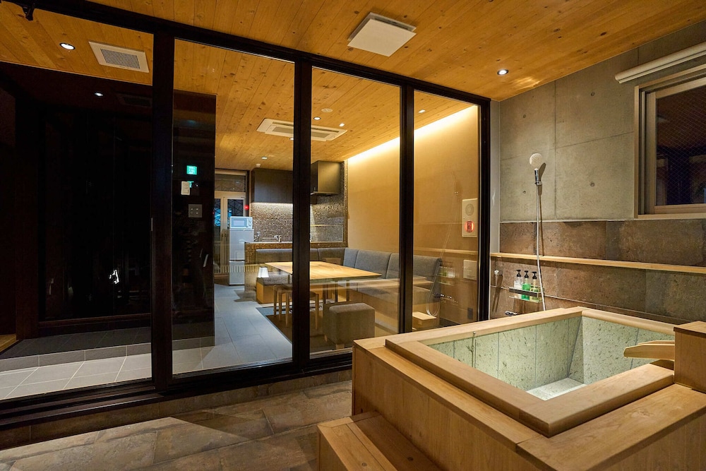 MATERIAL 府庁前 京都