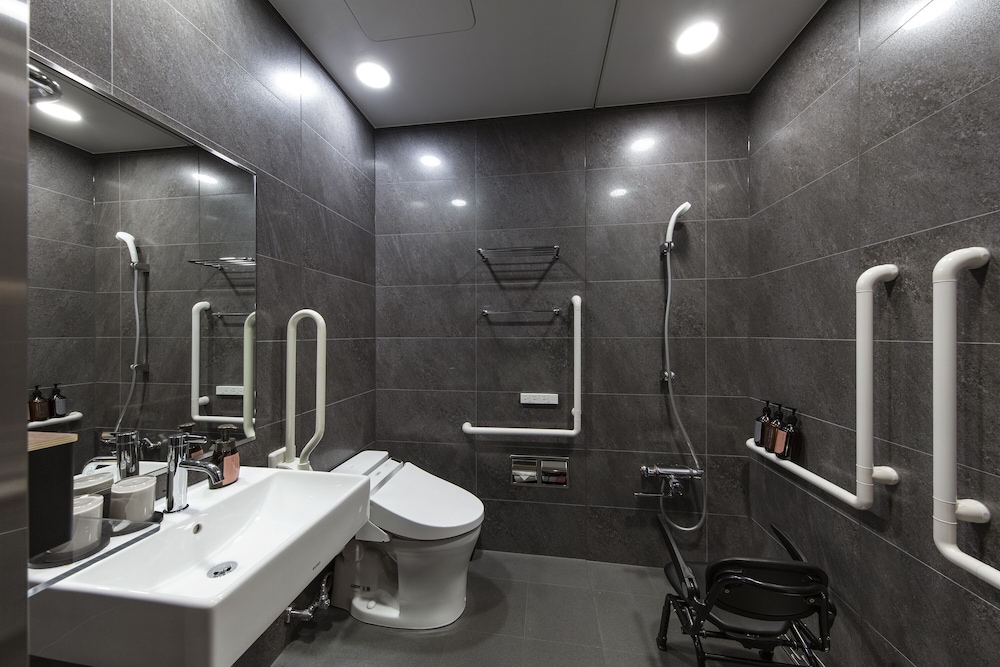 HOTEL TOU NISHINOTOIN KYOTO 京都