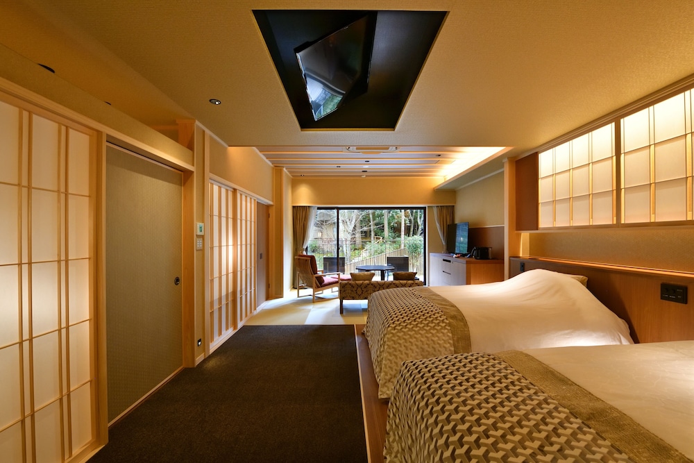 湯の花温泉　京YUNOHANA RESORT 翠泉 京都