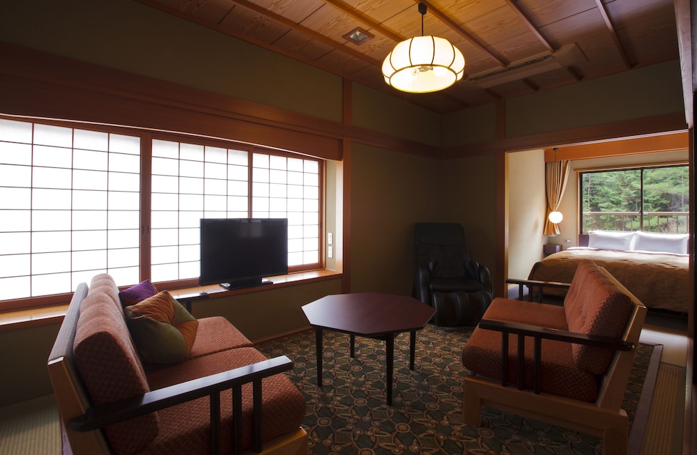 湯の花温泉　京YUNOHANA RESORT 翠泉 京都