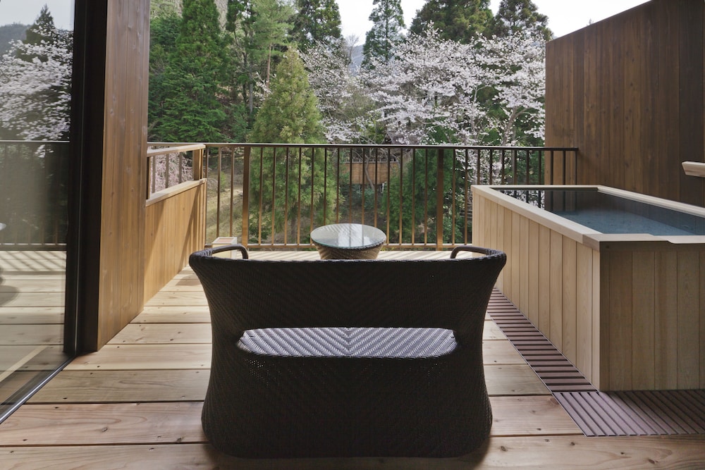 湯の花温泉　京YUNOHANA RESORT 翠泉 京都