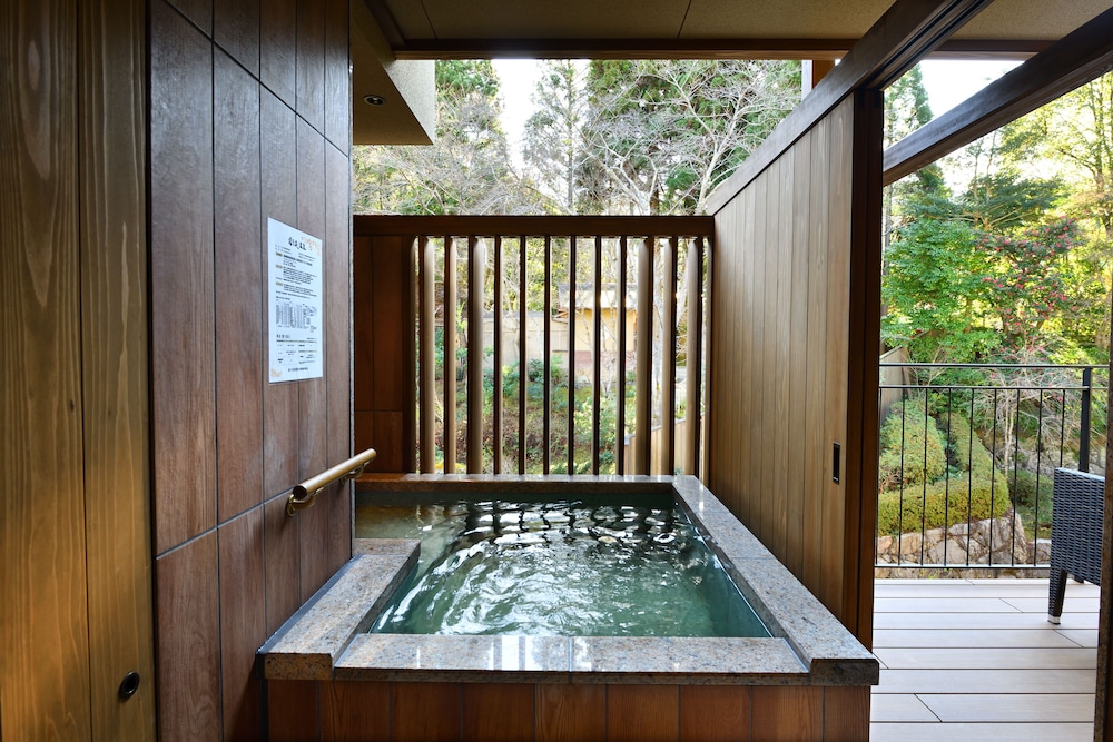 湯の花温泉　京YUNOHANA RESORT 翠泉 京都