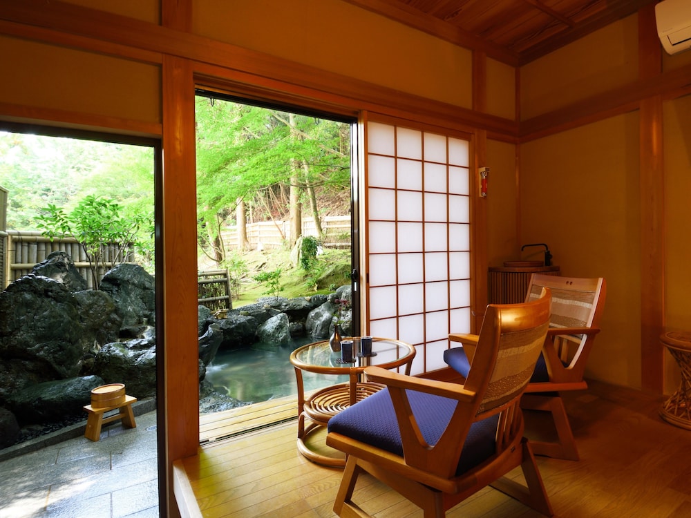 湯の花温泉　京YUNOHANA RESORT 翠泉 京都