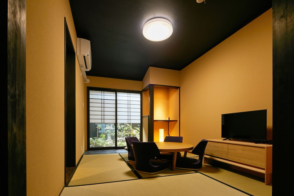 TSUBOMI LUXURY INN 島原別邸 弐 京都
