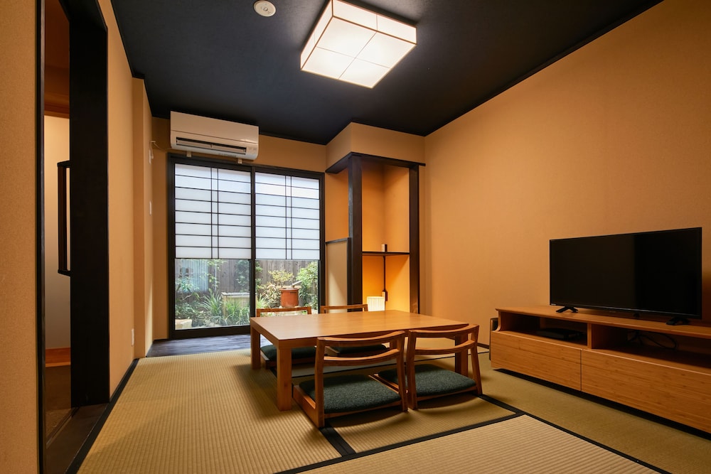 TSUBOMI LUXURY INN 島原別邸 参 京都