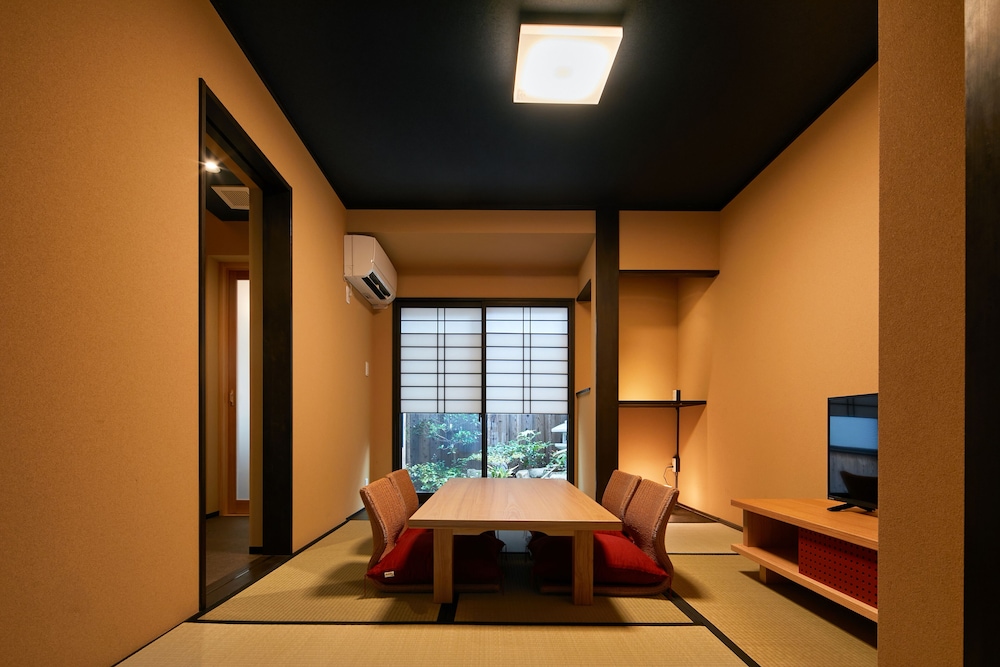 TSUBOMI LUXURY INN 島原別邸 壱 京都