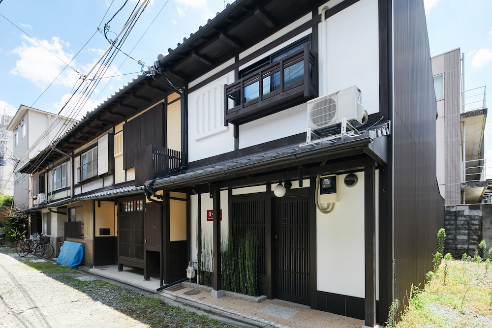 TSUBOMI LUXURY INN 島原別邸 壱 京都
