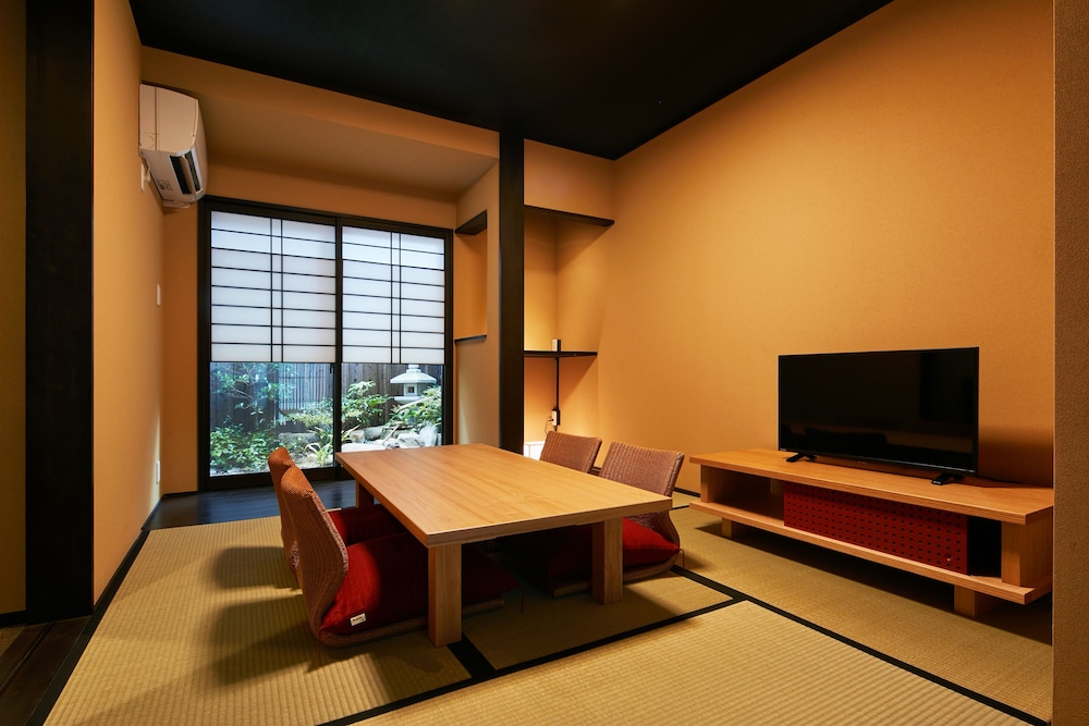 TSUBOMI LUXURY INN 島原別邸 壱 京都