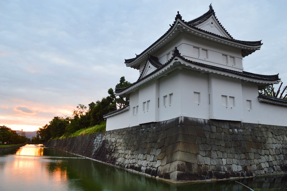 TSUMUGI NISHINOTOINHANAYACHO 京都
