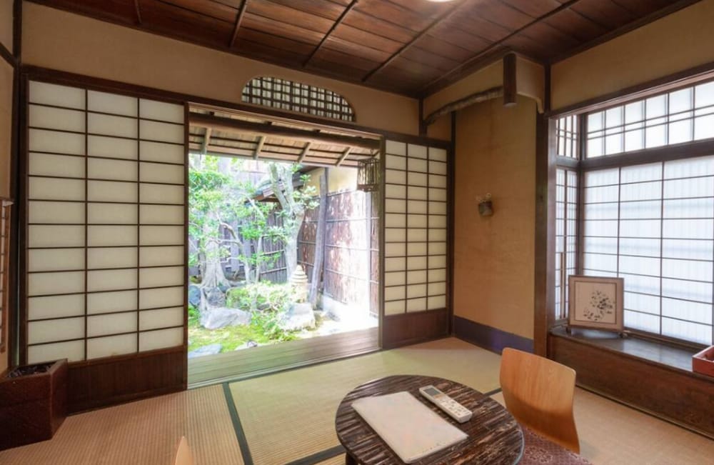ゲストハウス鯉屋 京都
