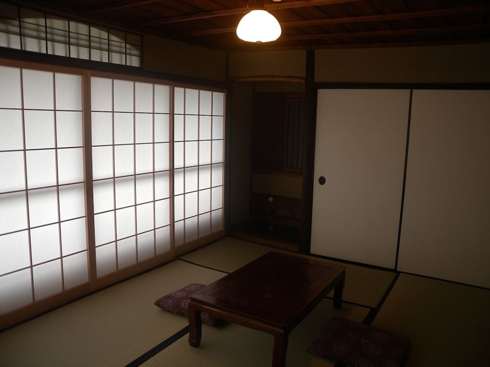 ゲストハウス鯉屋 京都