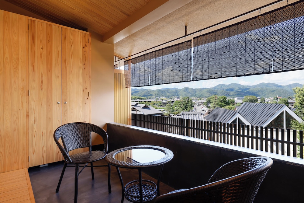 京都 嵐山温泉 渡月亭 京都