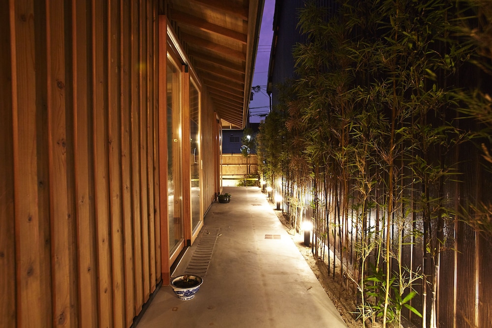 UTSUWA器 DESIGNED  HOSTEL 京都
