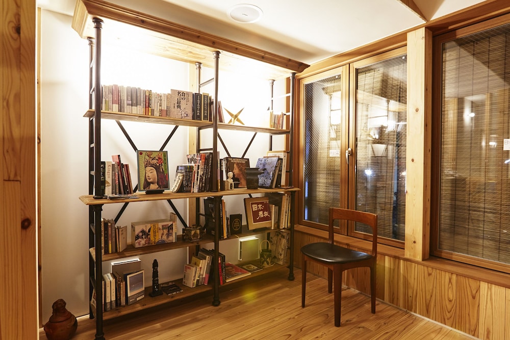 UTSUWA器 DESIGNED  HOSTEL 京都
