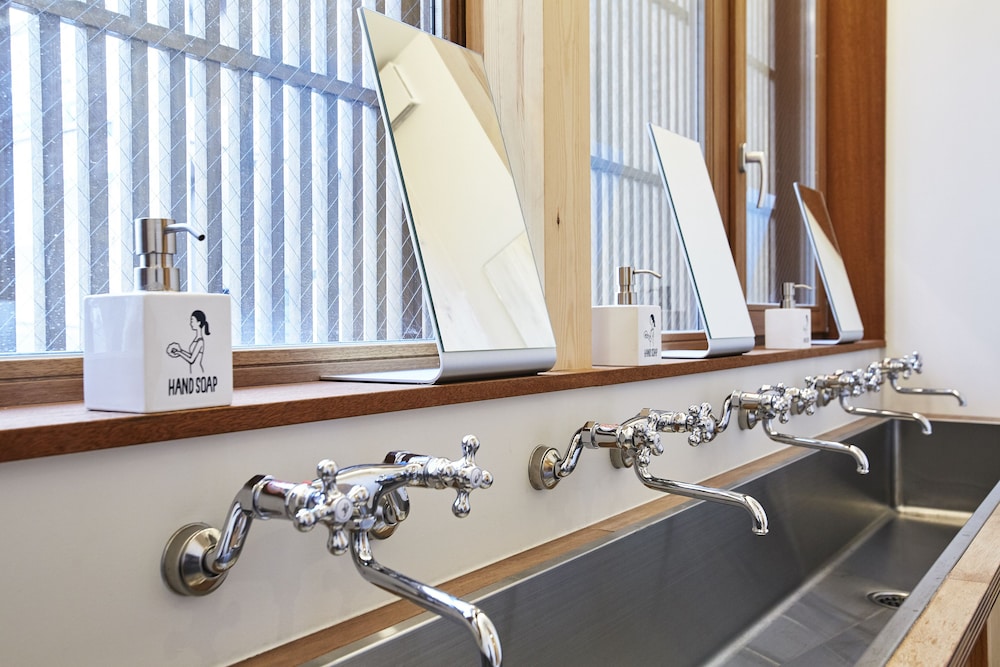 UTSUWA器 DESIGNED  HOSTEL 京都