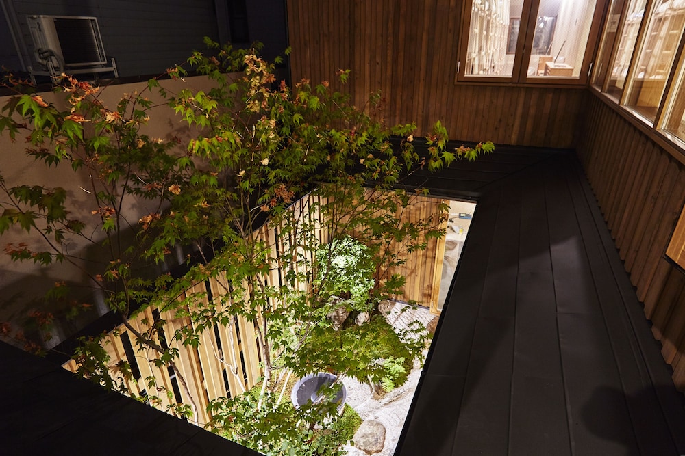 UTSUWA器 DESIGNED  HOSTEL 京都