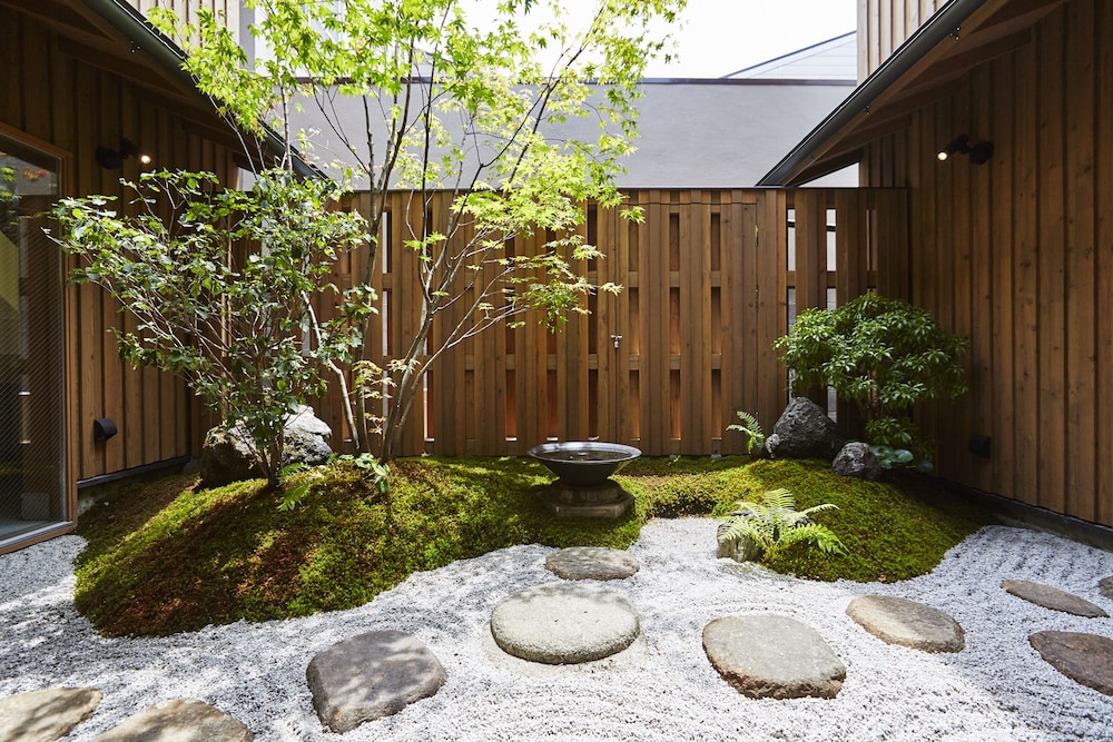 UTSUWA器 DESIGNED  HOSTEL 京都