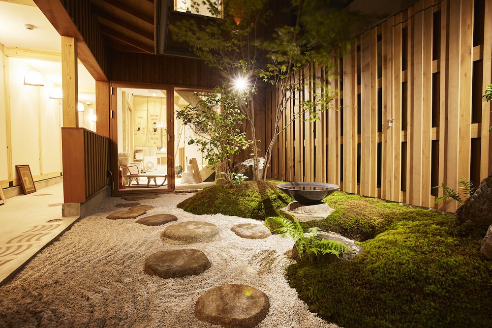 UTSUWA器 DESIGNED  HOSTEL 京都