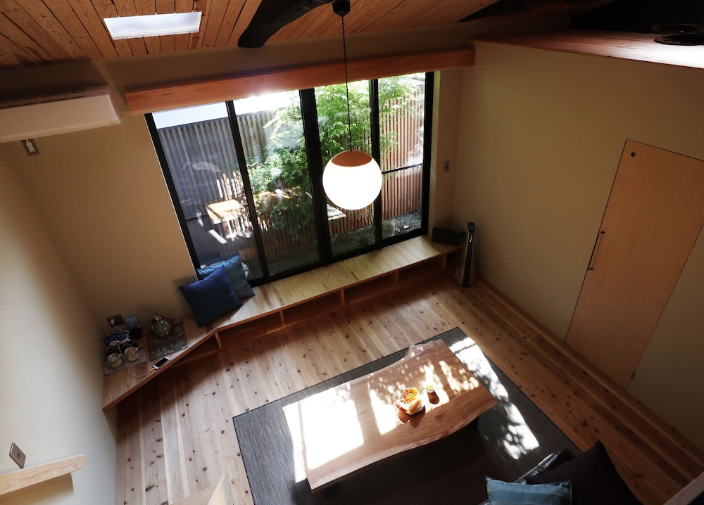 京町家ゲストハウス 旅庵 織 京都