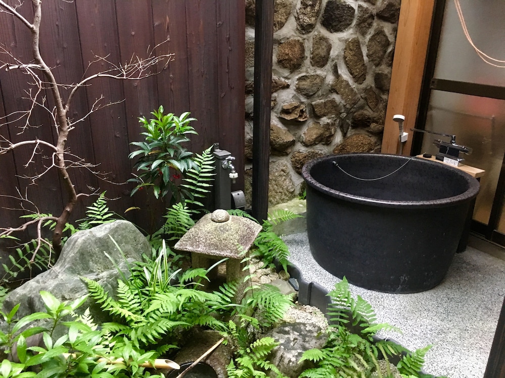 ゲストハウス 町家「つばら」五条坂 京都