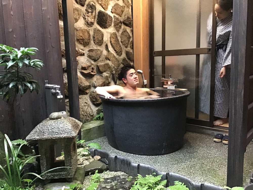 ゲストハウス 町家「つばら」五条坂 京都