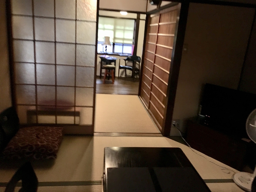 ゲストハウス 町家「つばら」五条坂 京都