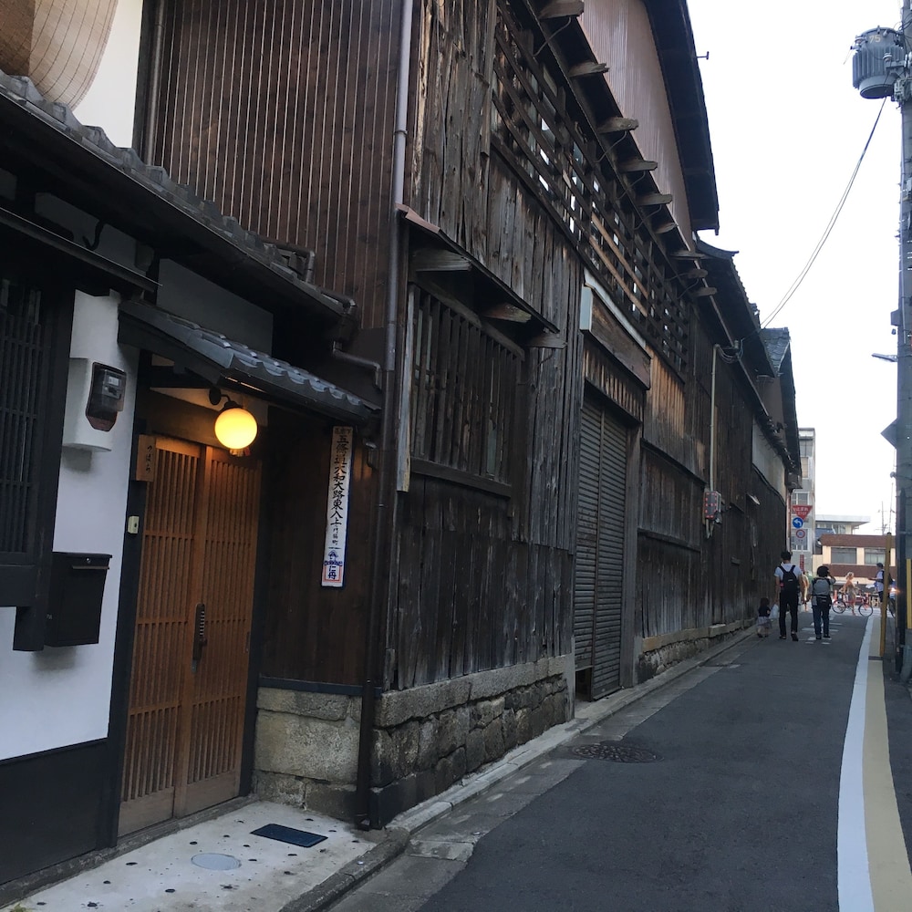 ゲストハウス 町家「つばら」五条坂 京都