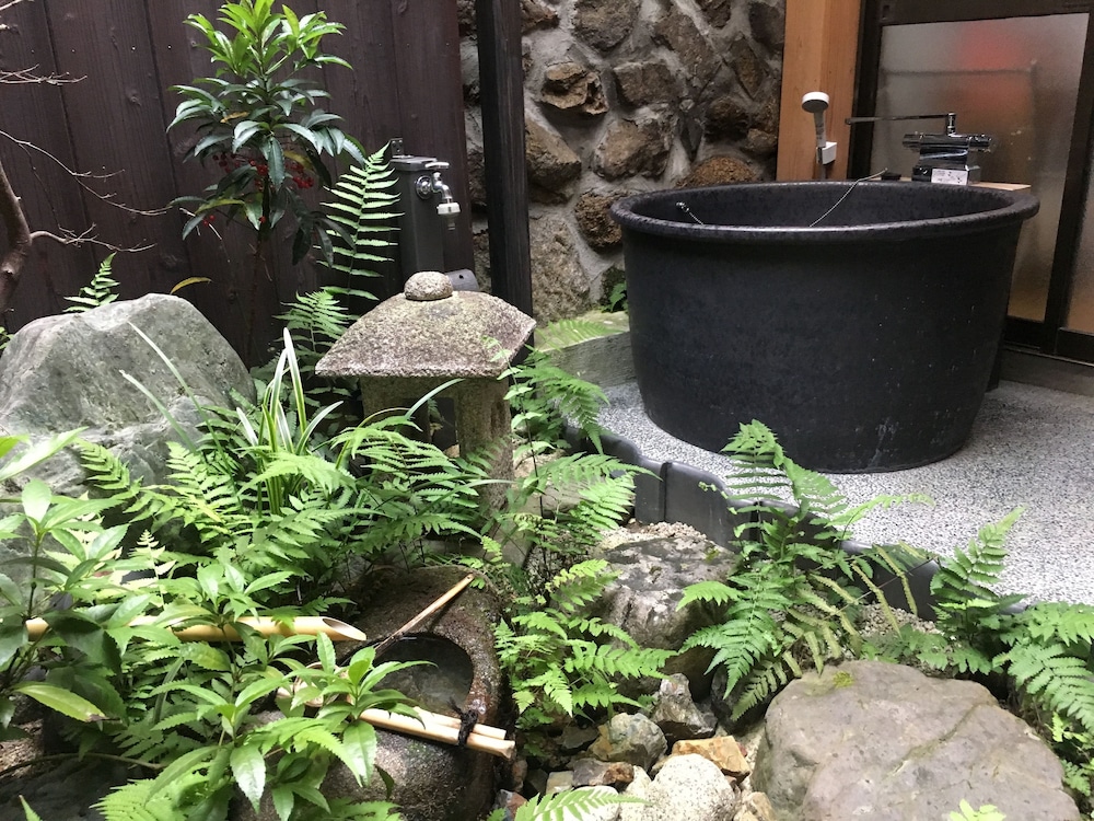 ゲストハウス 町家「つばら」五条坂 京都