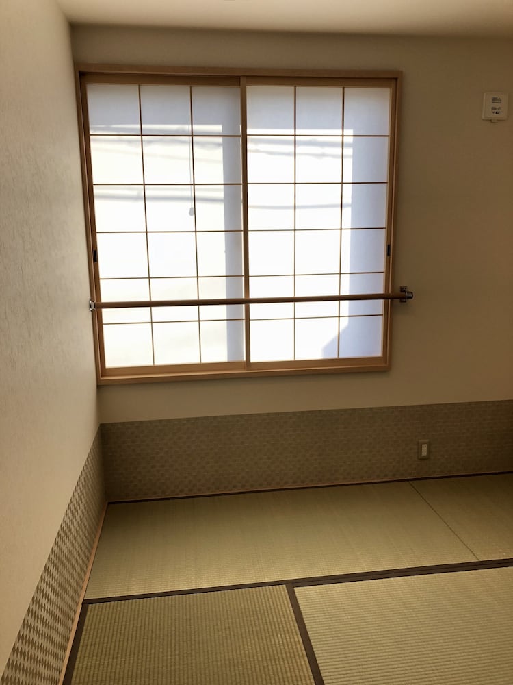 カモン イン 比永城町 京都