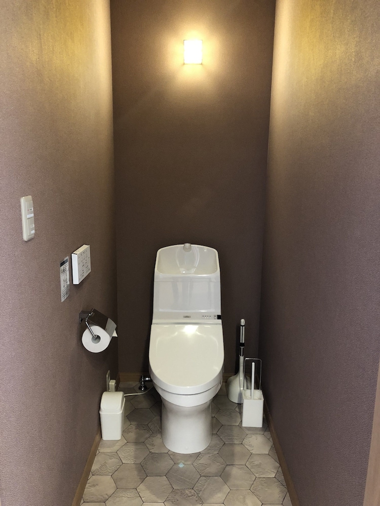 カモン イン 比永城町 京都