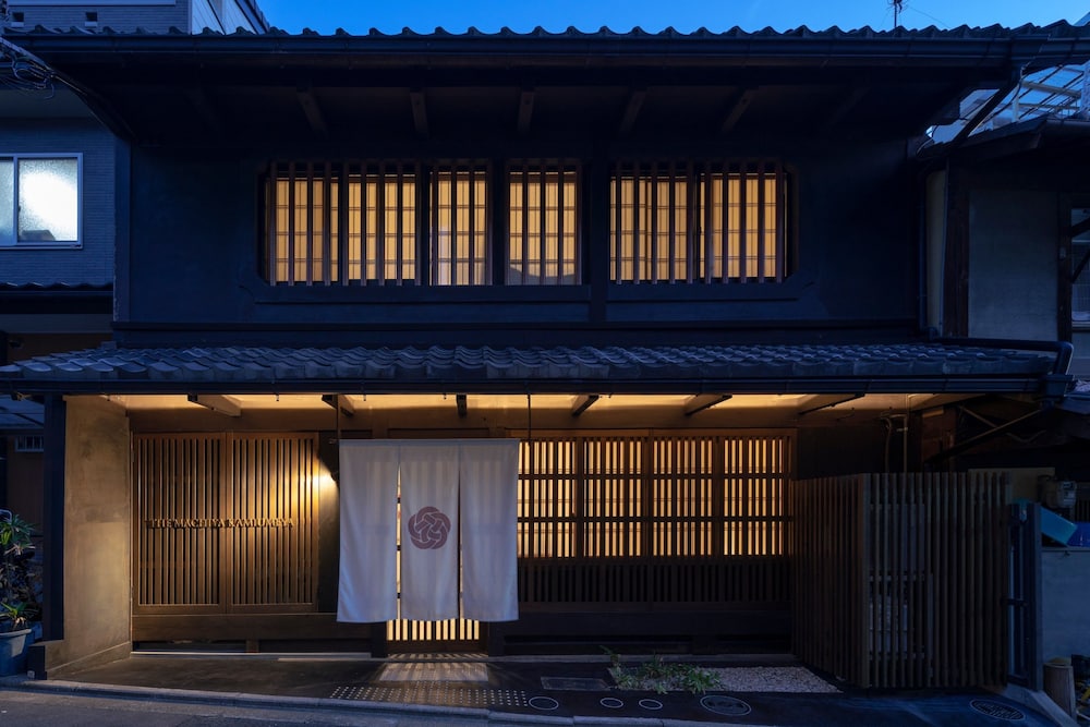 THE MACHIYA KAMIUMEYA 京都