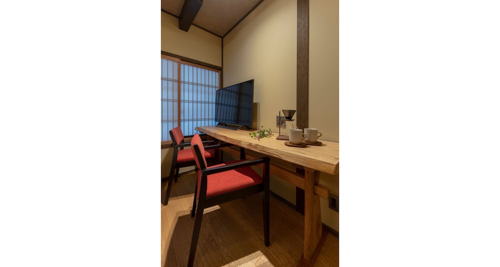 THE MACHIYA KAMIUMEYA 京都