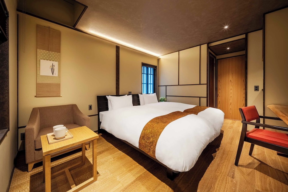 THE MACHIYA KAMIUMEYA 京都