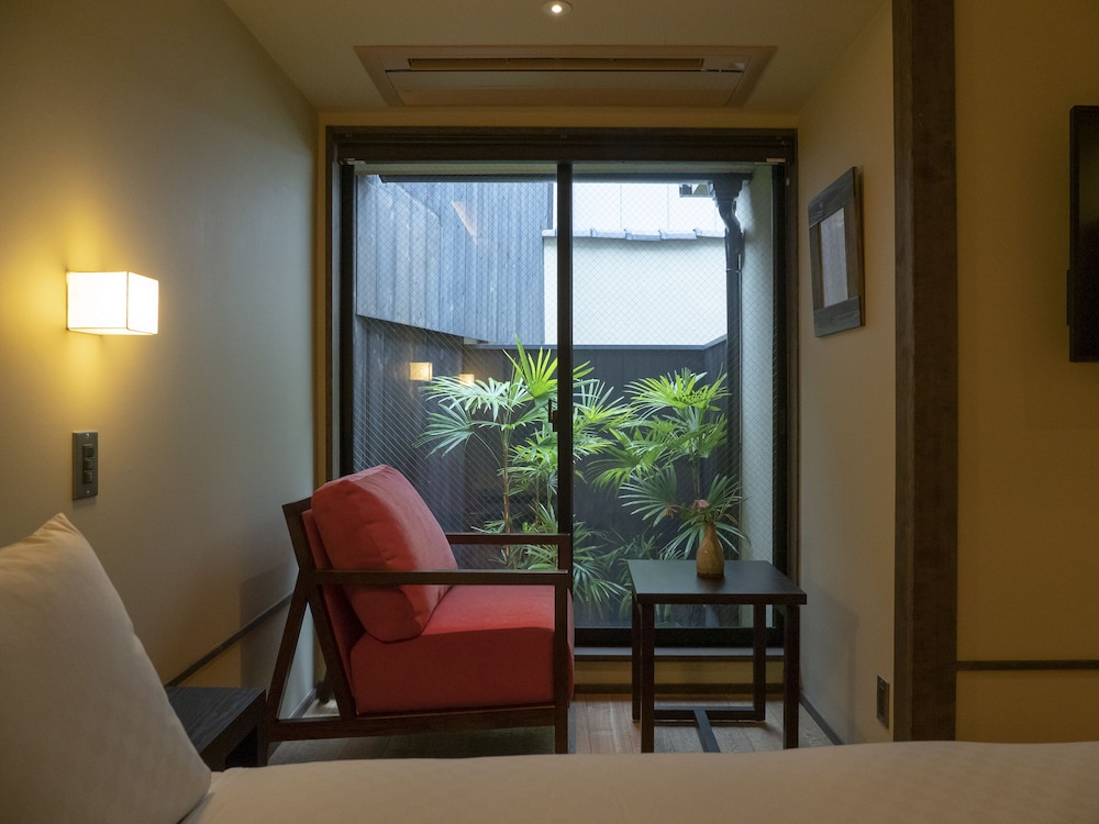 THE MACHIYA KAMIUMEYA 京都