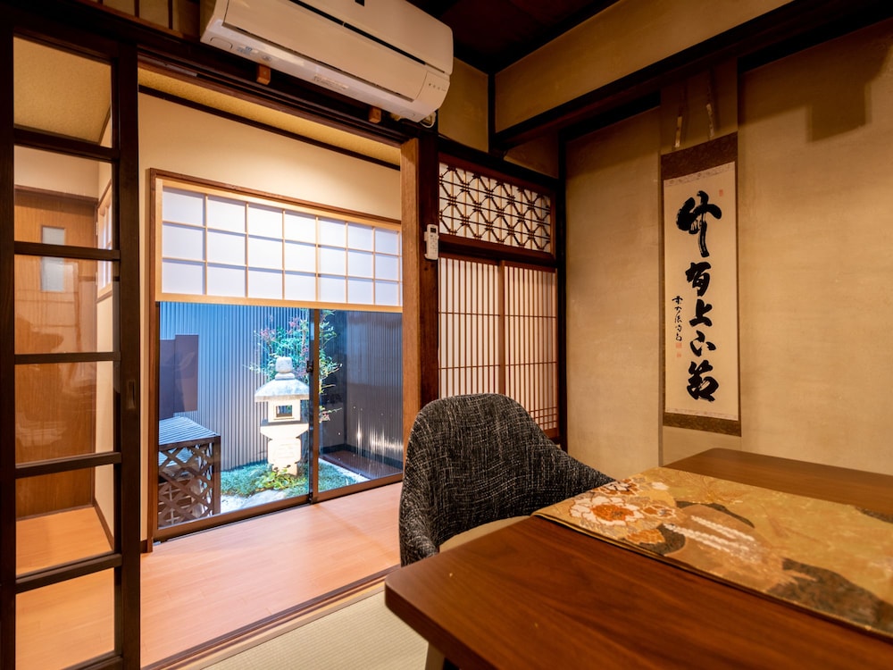 8 INN 烏丸 京町屋 京都