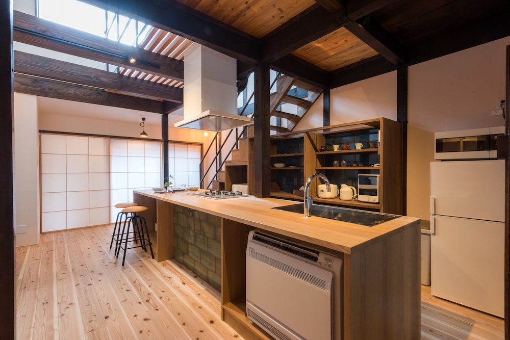 CYMBIDIUM HOUSE KYOTO 京都