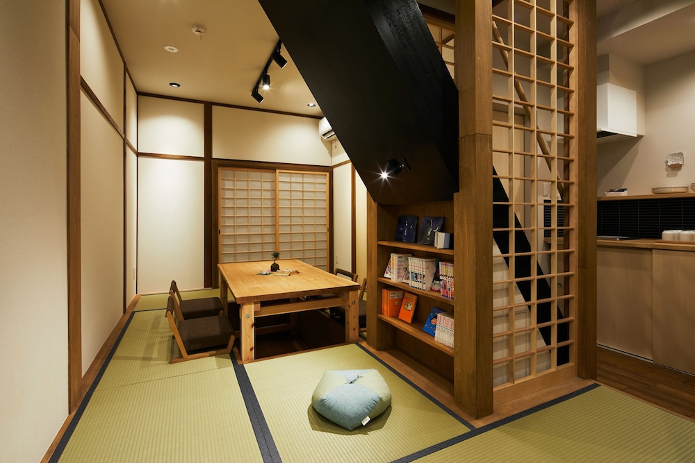 HANARE KYOTO 待月亭 京都