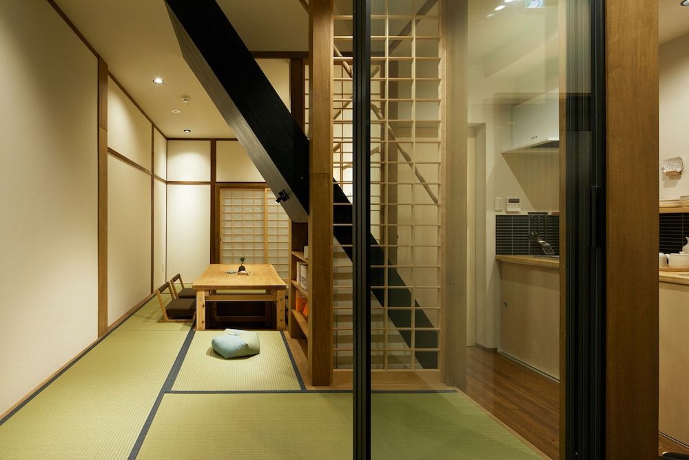 HANARE KYOTO 待月亭 京都