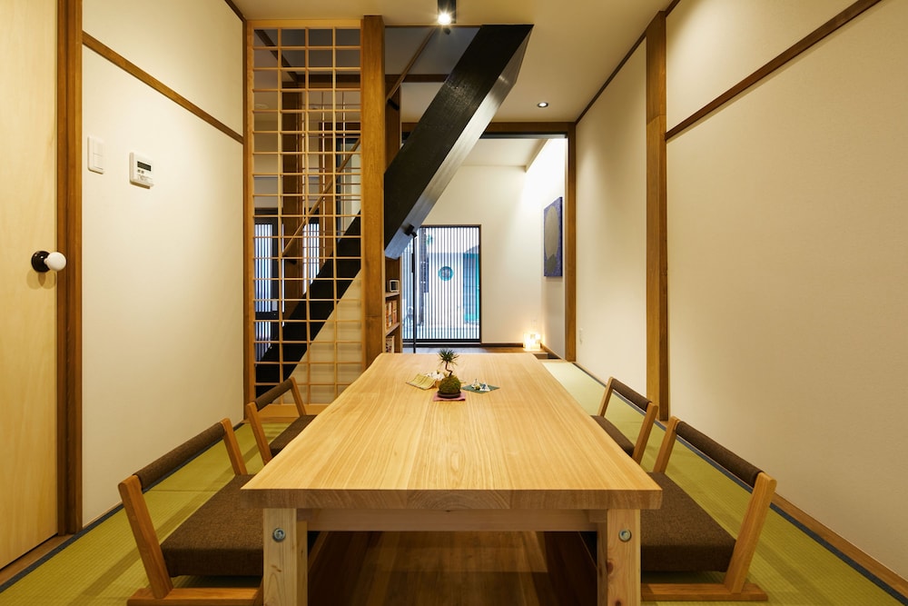 HANARE KYOTO 待月亭 京都