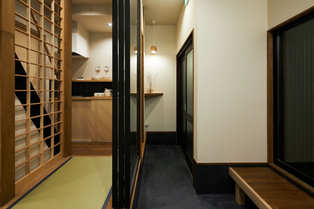 HANARE KYOTO 待月亭 京都