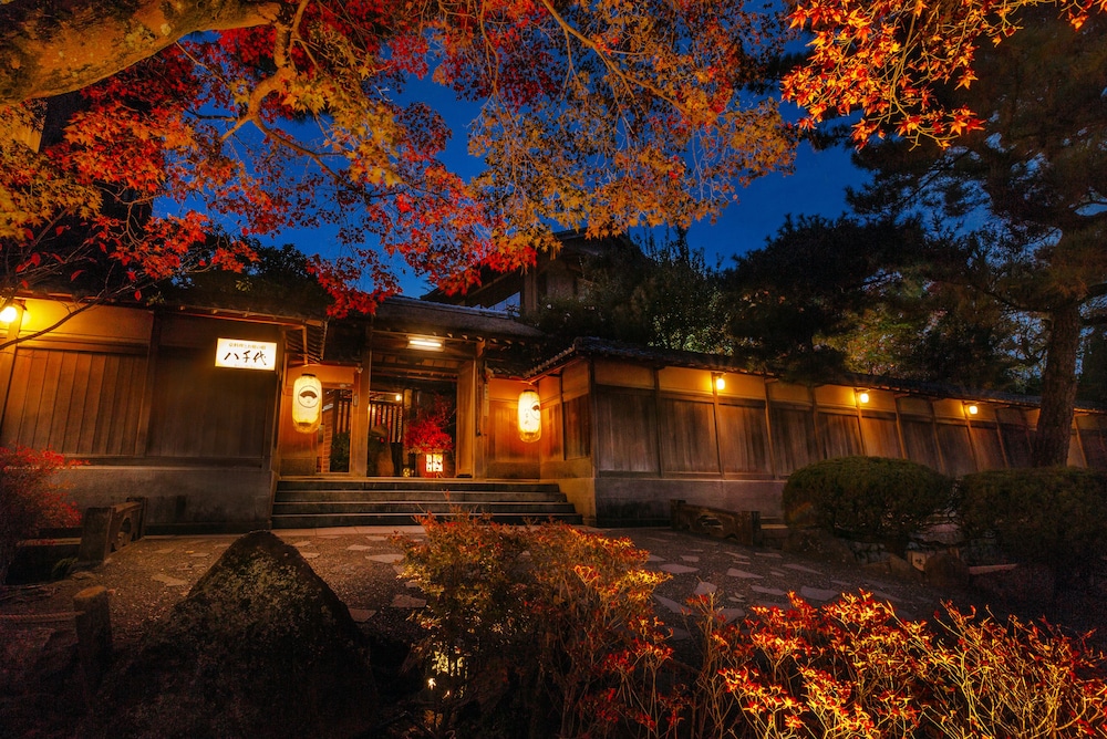京都 南禅寺 八千代 (1915 年創業) 京都