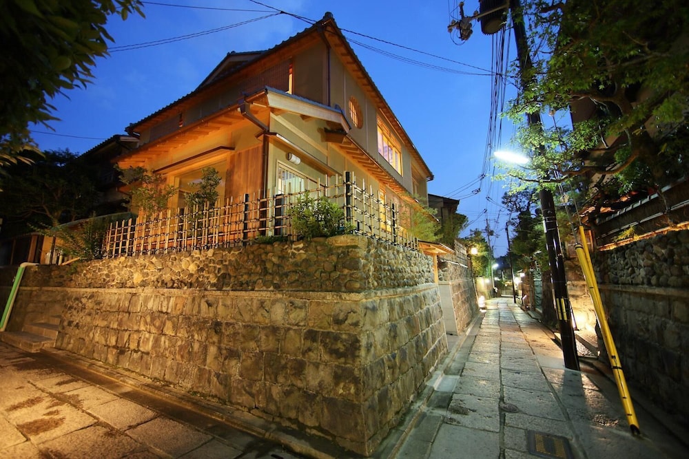 石塀小路 龍吟 京都
