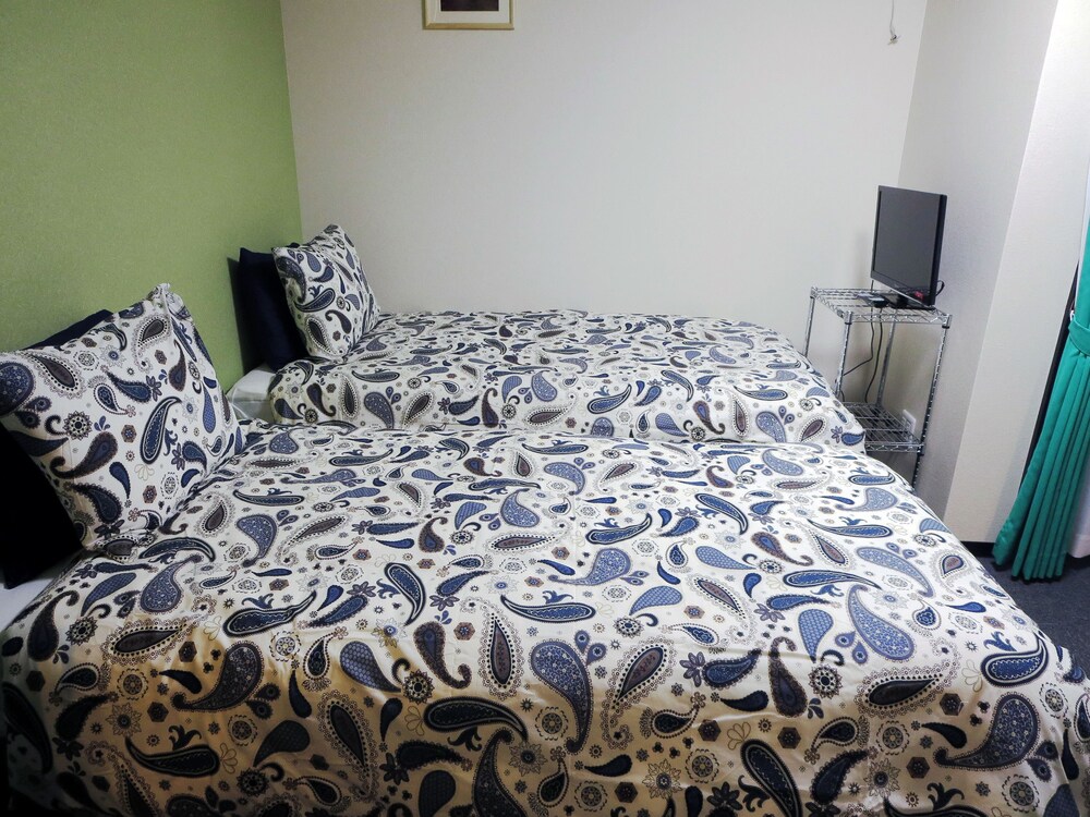 KYOTO YOKO & AKIRA GUESTHOUSE 京都