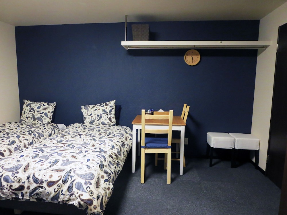 KYOTO YOKO & AKIRA GUESTHOUSE 京都