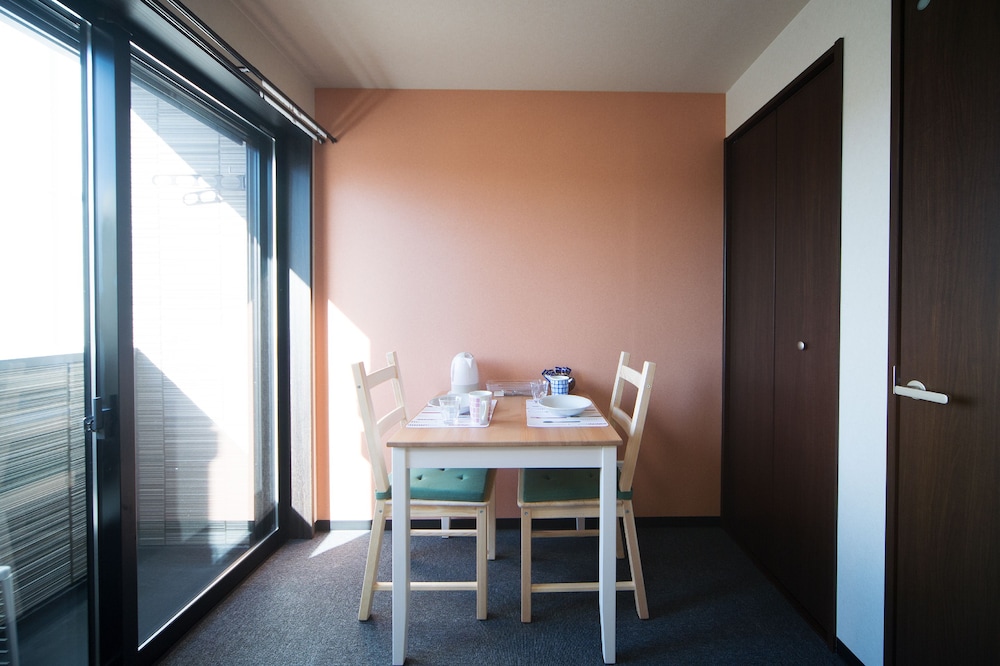 KYOTO YOKO & AKIRA GUESTHOUSE 京都