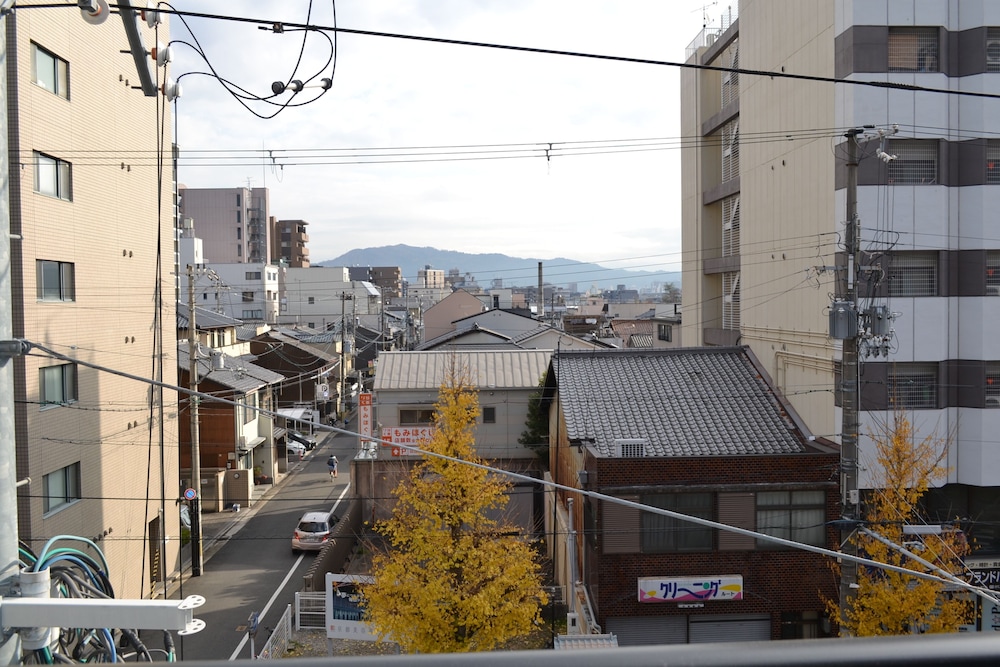 KYOTO YOKO & AKIRA GUESTHOUSE 京都