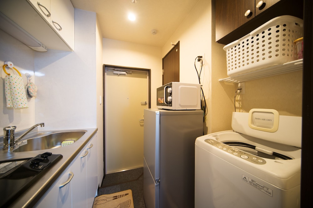 KYOTO YOKO & AKIRA GUESTHOUSE 京都